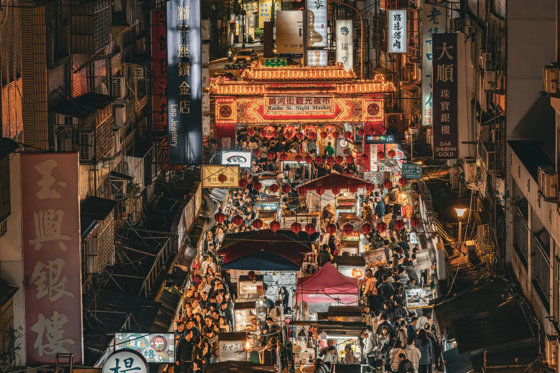 Shilin vs. Raohe: Taipei's Famous Night Market Isn't the One Locals Rate Highest